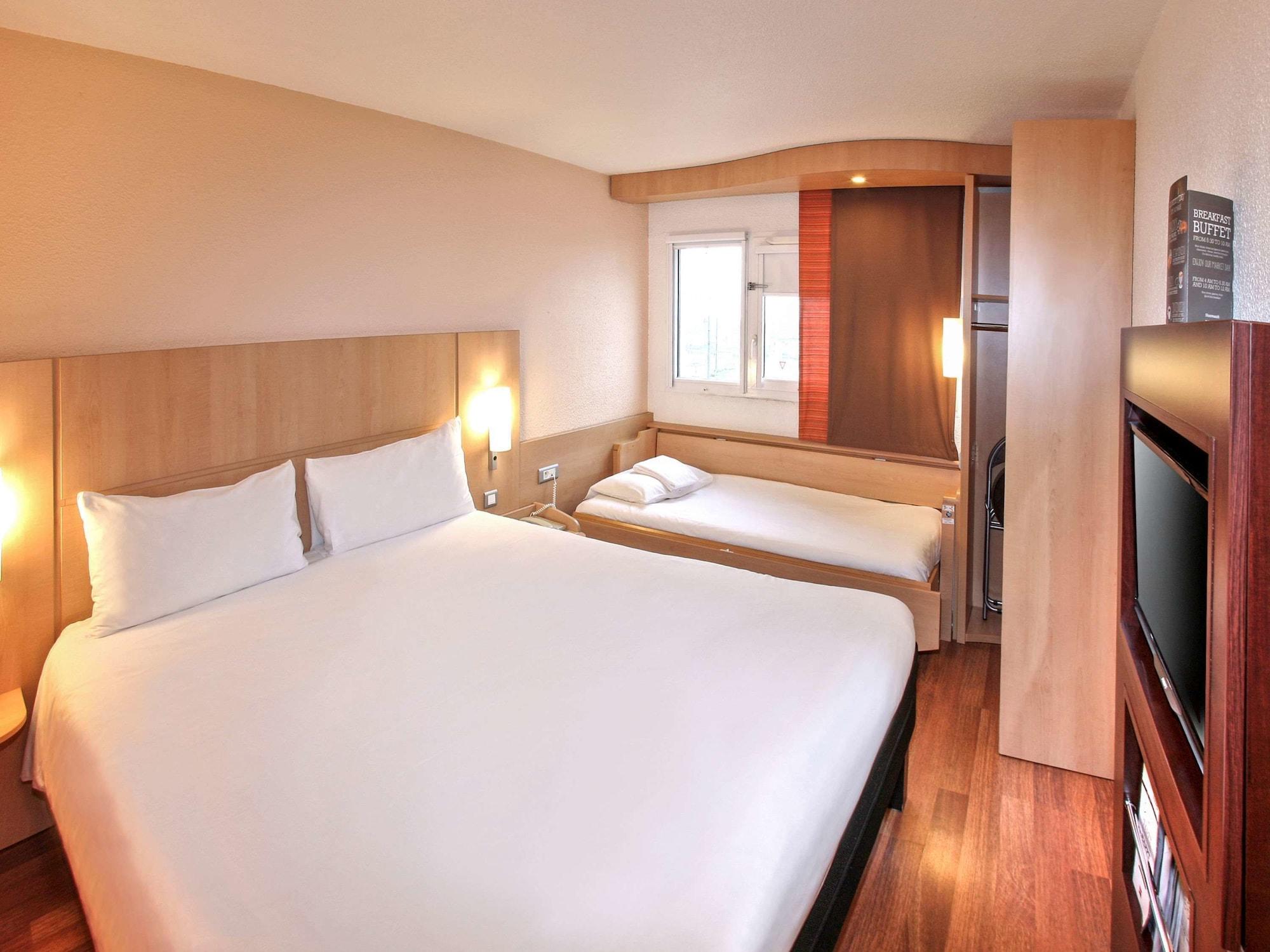 Ibis Poitiers Sud Hotell Eksteriør bilde