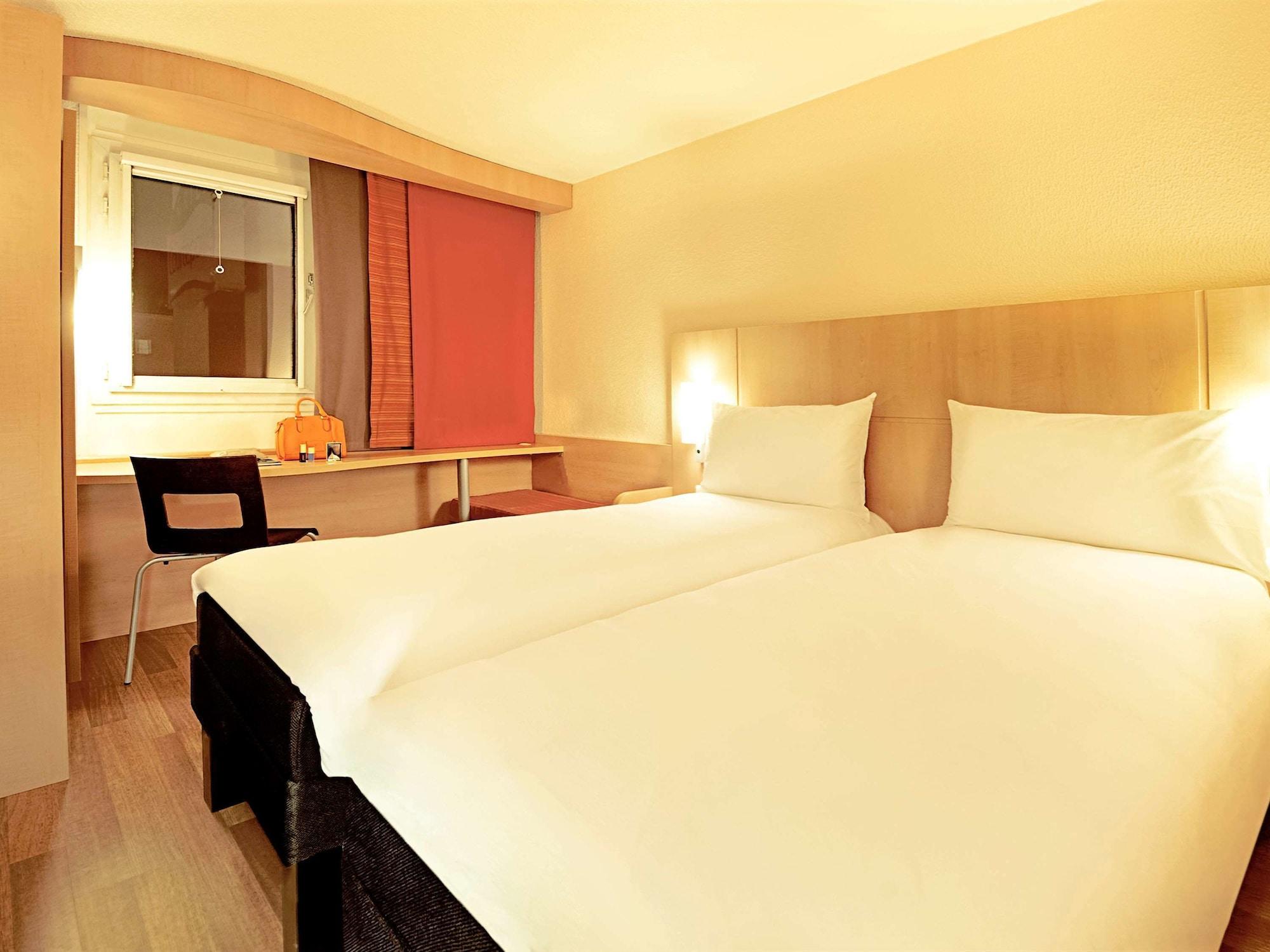 Ibis Poitiers Sud Hotell Eksteriør bilde