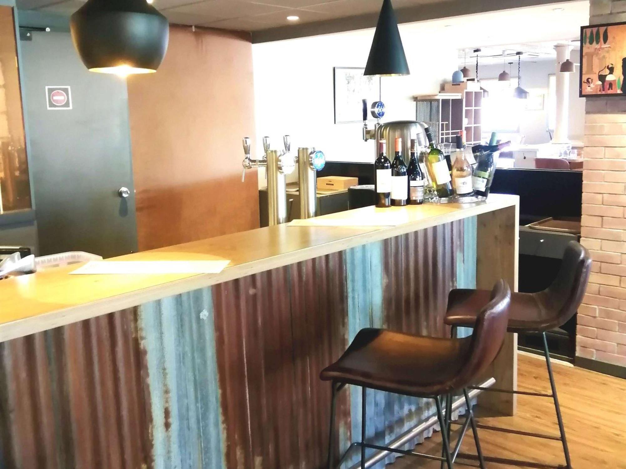 Ibis Poitiers Sud Hotell Eksteriør bilde